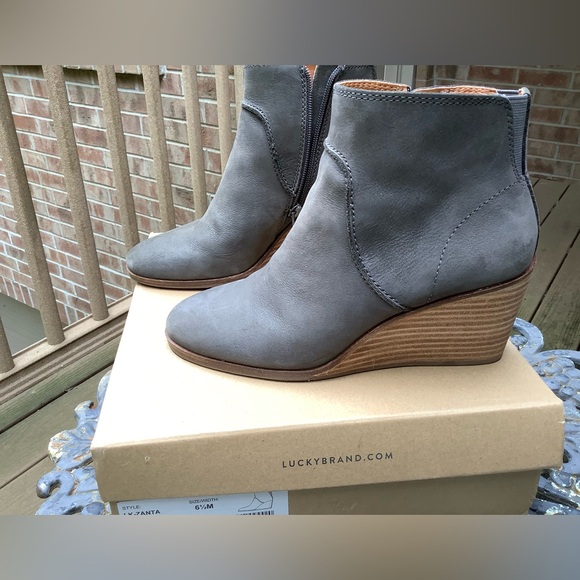 Lucky Brand Grey Leather Upper Booties Size 6 1/2 M - Picture 3 of 7